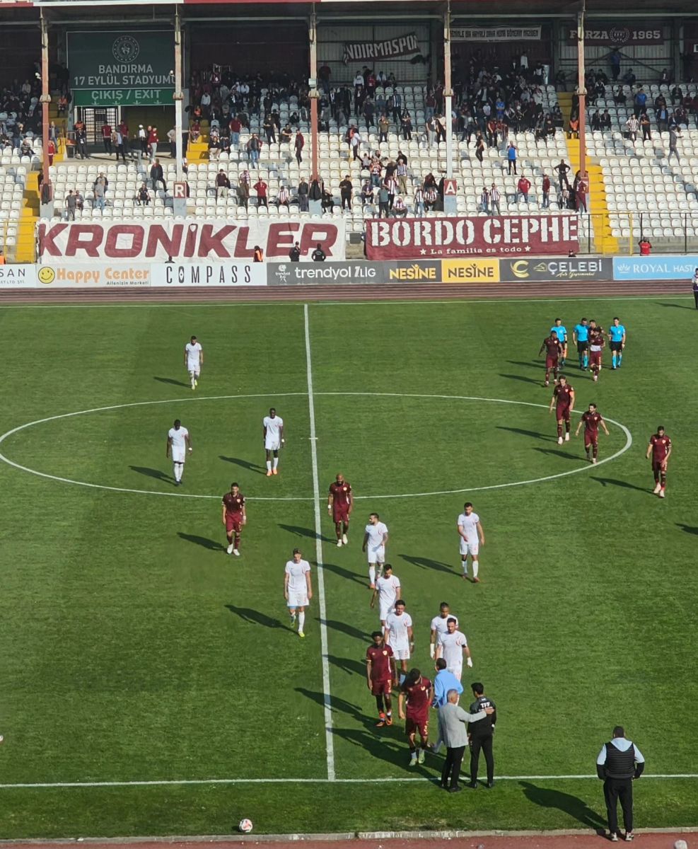 Trendyol 1. Lig’de Bandırmaspor’dan Kritik Galibiyet! 577826033 1408329971301967 3749169652694933212 n - Marmara Bölge Gazetesi