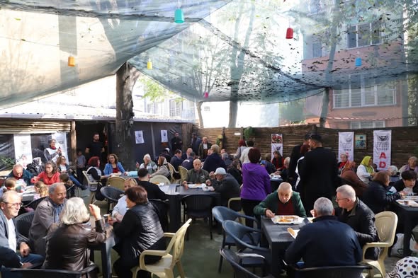 Balıkesir’in Gönen ilçesinde, Ulu Önder Gazi Mustafa Kemal Atatürk’ün ebediyete