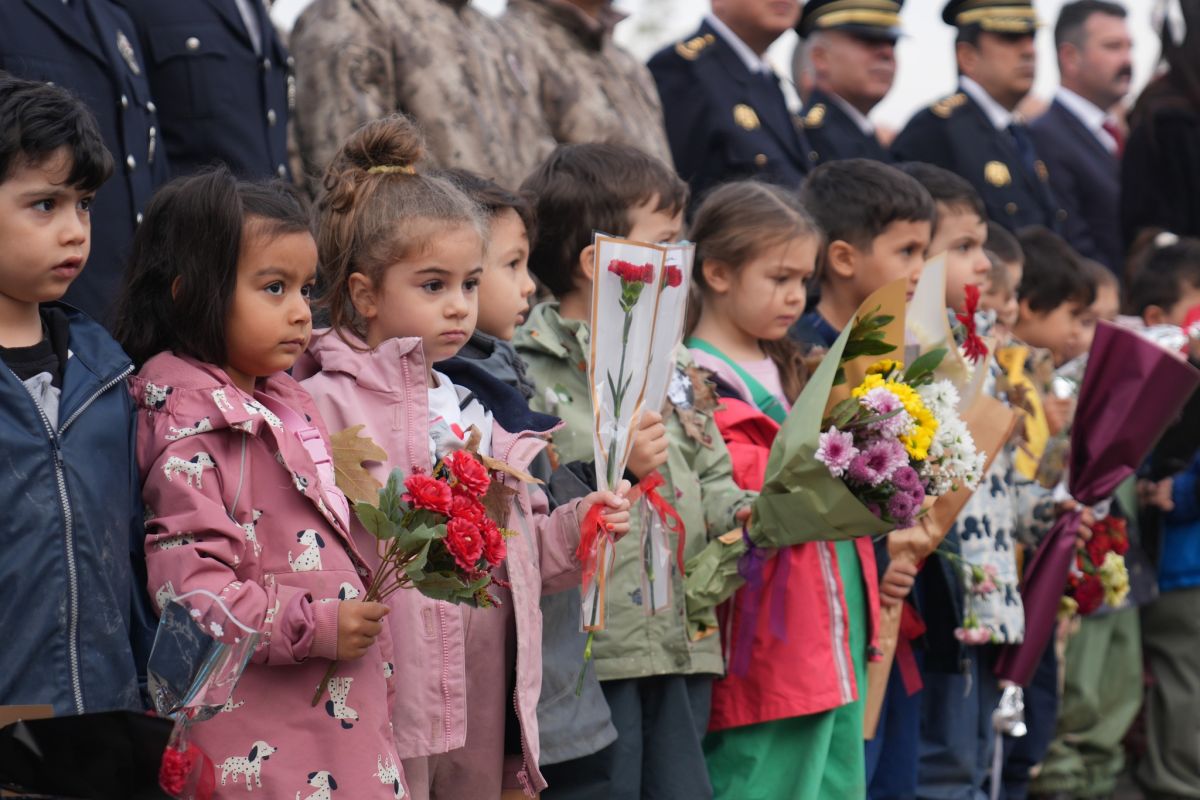 Cumhuriyetimizin kurucusu Gazi Mustafa Kemal Atatürk, ebediyete intikalinin 87. yıl