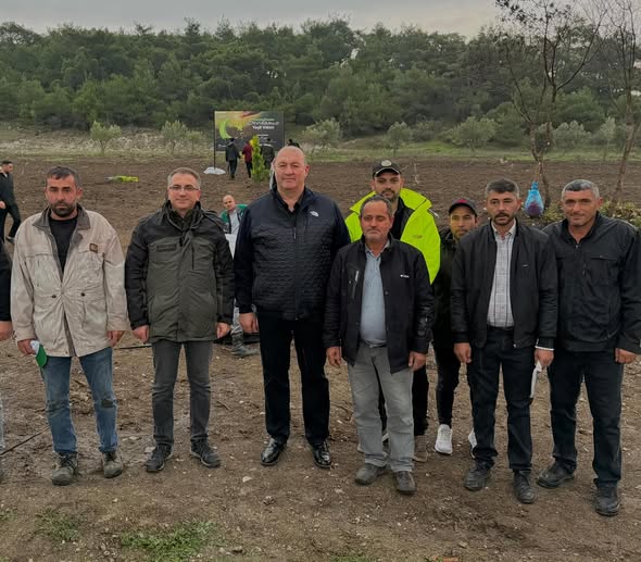 11 Kasım Milli Ağaçlandırma Günü kapsamında Bigadiç’te anlamlı bir etkinlik