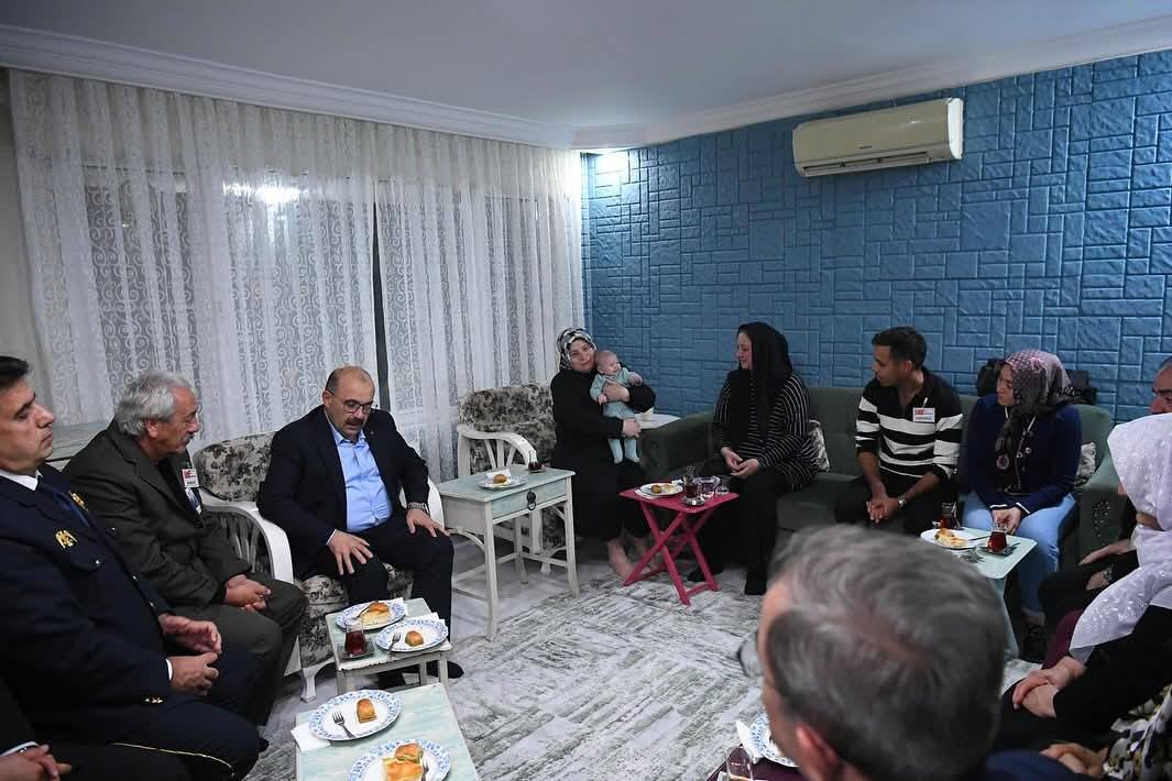 Balıkesir’in yüreğini sızlatan şehit haberi sonrası kentte hüzün hakim. Gürcistan’da