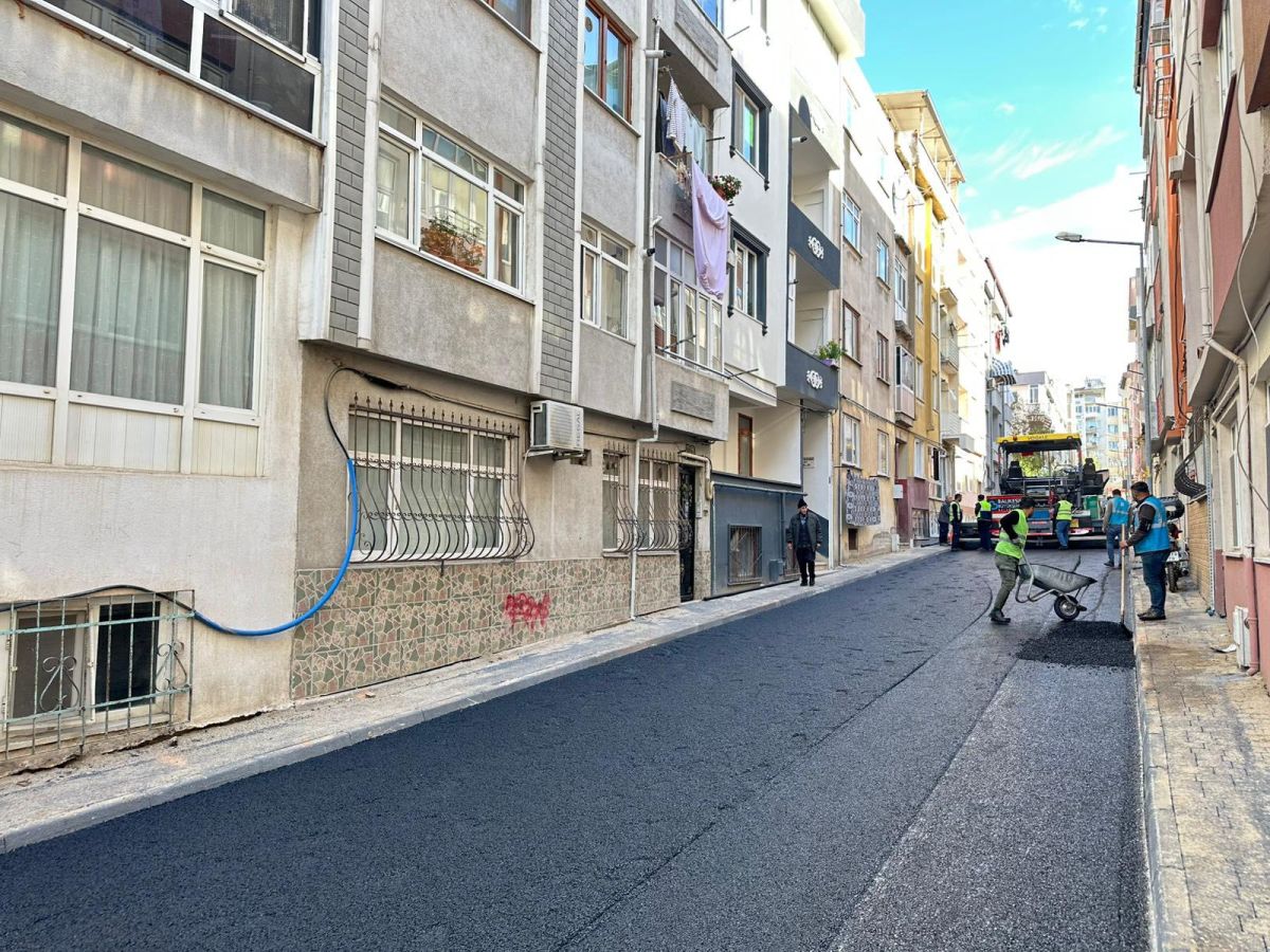 Bandırma’da Yollar Alarm Veriyor! 583210425 1389323259216690 662198929638347737 n - Marmara Bölge Gazetesi