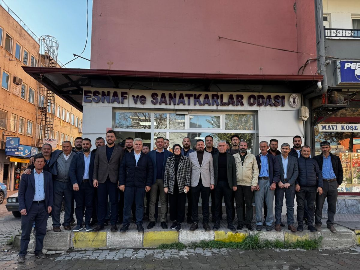 AK Parti Genel Başkan Yardımcısı Belgin Uygur ve beraberindeki heyet,