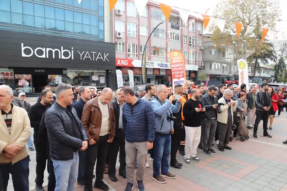 Gönen’in ekonomik hayatına katkı sunacak yeni bir işletme daha kapılarını