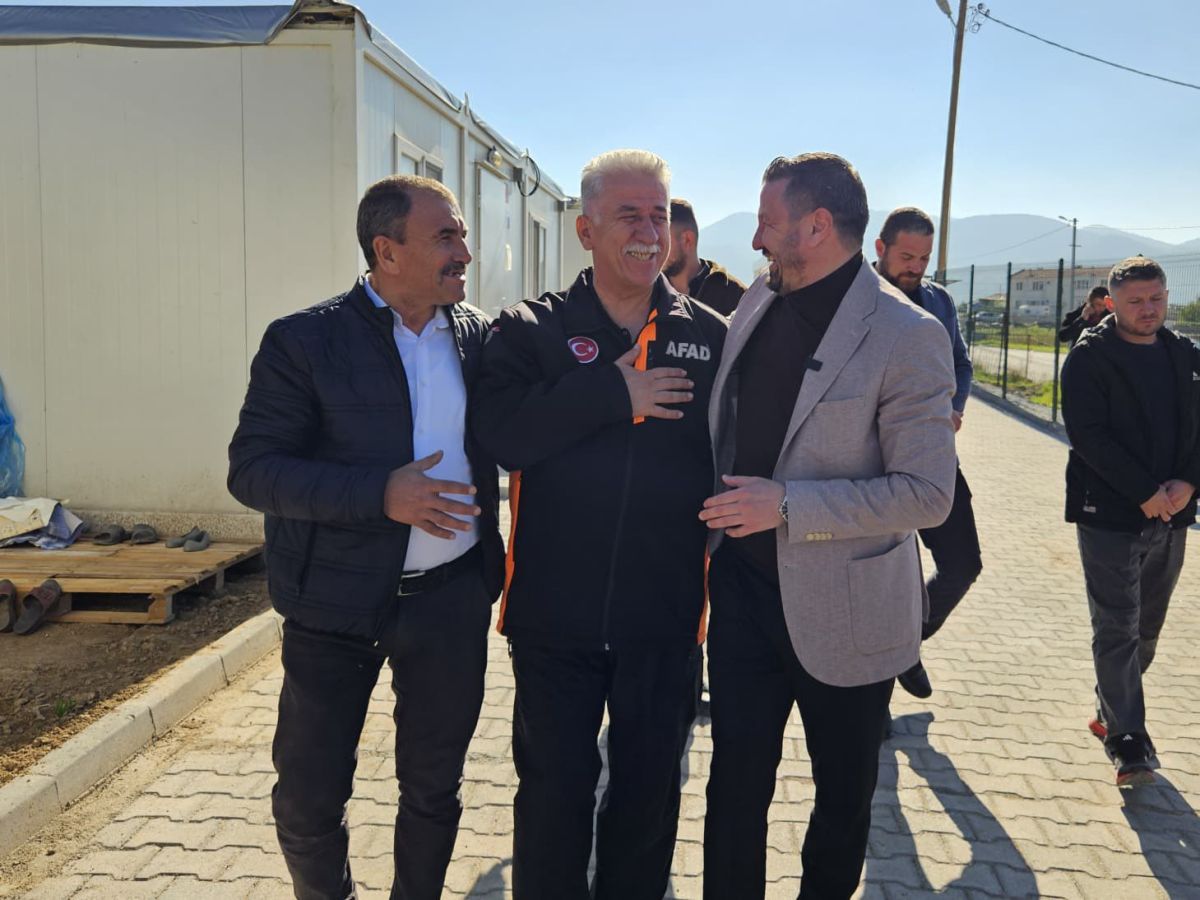 AK Parti Heyeti Sındırgı’da Alarm Durumuna Geçti! 584581139 781473884895939 2456293359243321907 n - Marmara Bölge Gazetesi