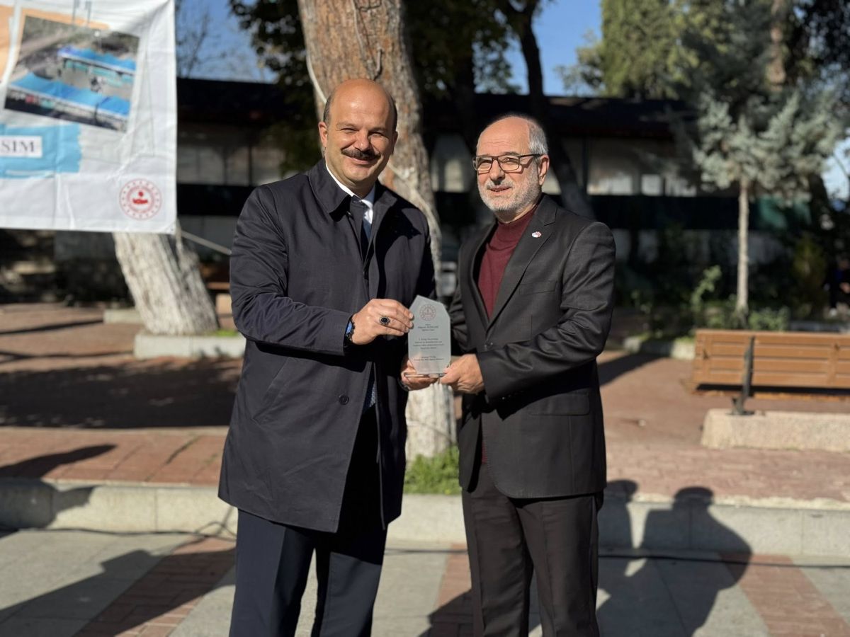 İvrindi Kitap Günleri Açıldı! 584781450 122202826184335762 8137032469578153986 n - Marmara Bölge Gazetesi