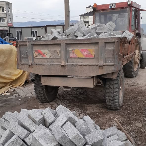 Bigadiç Yollarda Büyük Dönüşüm! 585308111 122219900792300867 5340622070296064117 n - Marmara Bölge Gazetesi