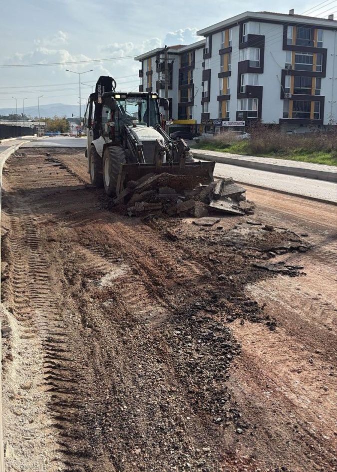 Gönen’de Yol Alarmı! 586145348 1295662495937118 1499363678431957236 n e1763903963754 - Marmara Bölge Gazetesi