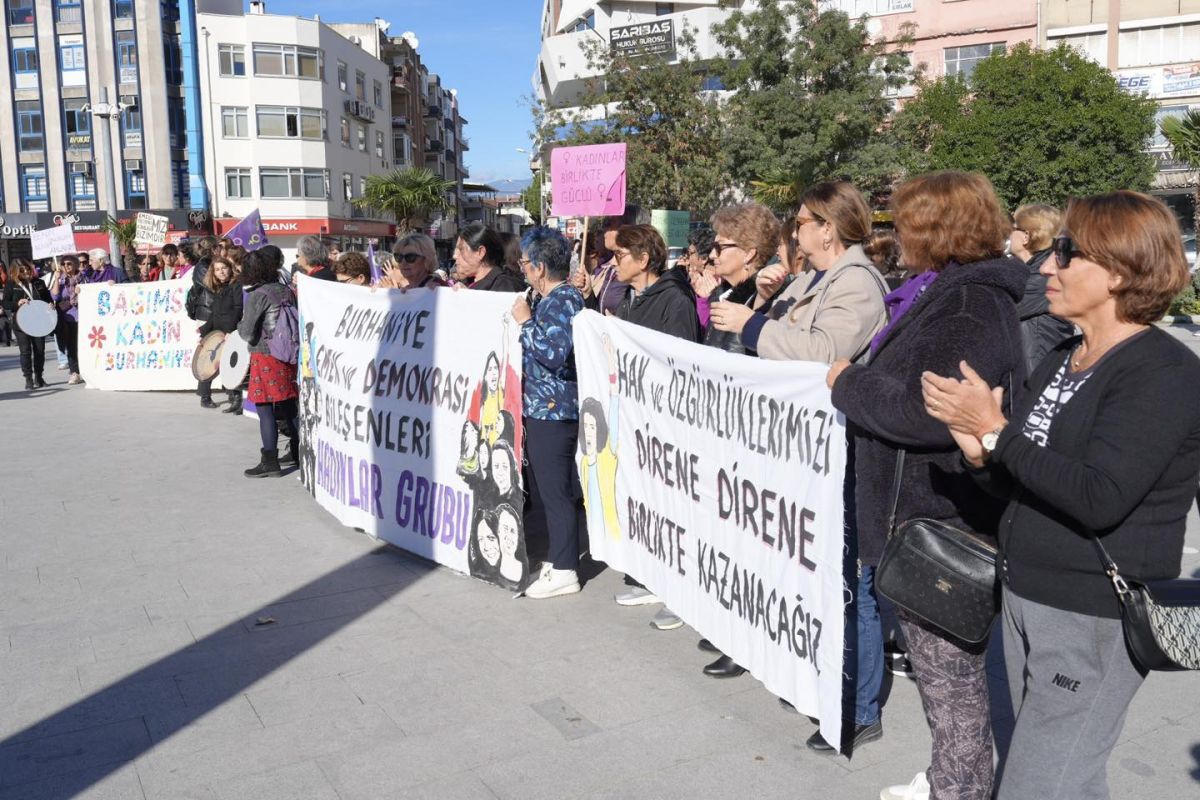 Burhaniye’de 25 Kasım Kadına Yönelik Şiddete Karşı Uluslararası Mücadele Günü