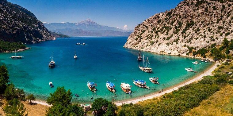 Balıkesir’in saklı güzelliklerinden biri olan Eğribük Koyu, doğal dokusunu koruyan