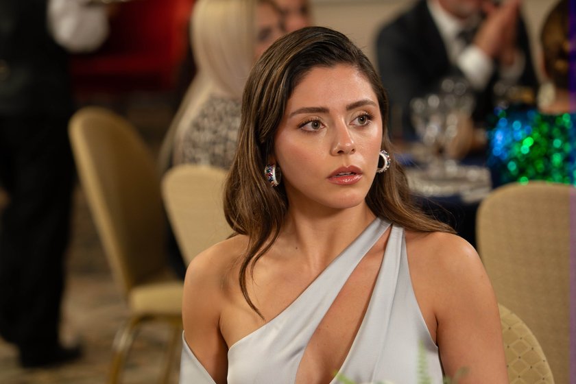 Show TV’nin fenomen dizisi Kızılcık Şerbeti, 112. bölümüyle izleyiciyi ekrana