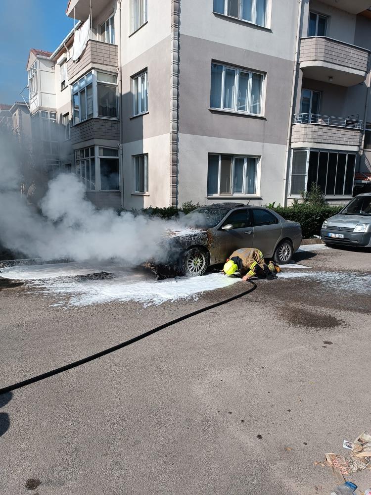 Balıkesir'de Otomobil Alev Aldı! AW572026 02 - Marmara Bölge Gazetesi