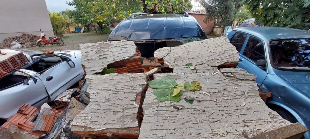 Sındırgı’da Deprem Yaraları Derinleşti: “Evlerimiz Oturulamayacak Durumda” AW574676 08 - Marmara Bölge Gazetesi