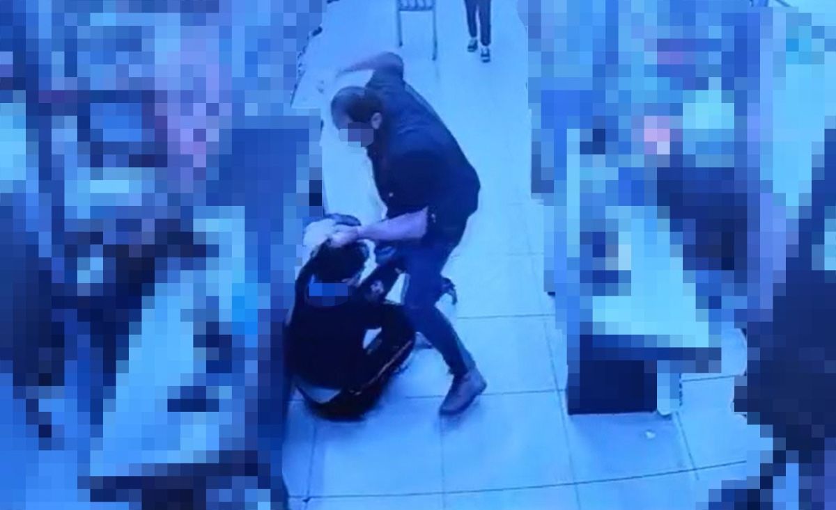 Çocuğu Uyarması Yetti! Kasiyer ve Mesai Arkadaşı Saldırıya Uğradı AW577707 05 1 - Marmara Bölge Gazetesi