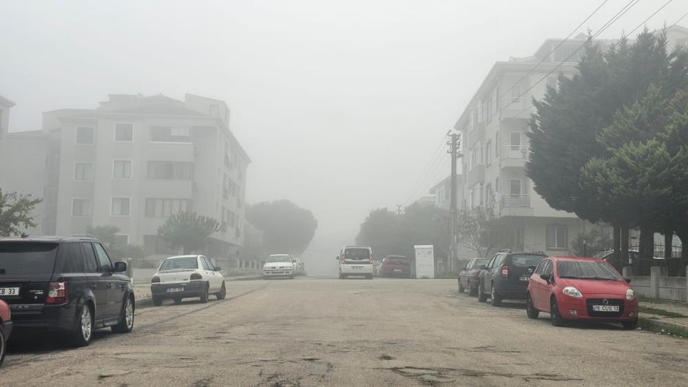 Bandırma’ya Yoğun Sis Damga Vurdu AW579868 03 - Marmara Bölge Gazetesi