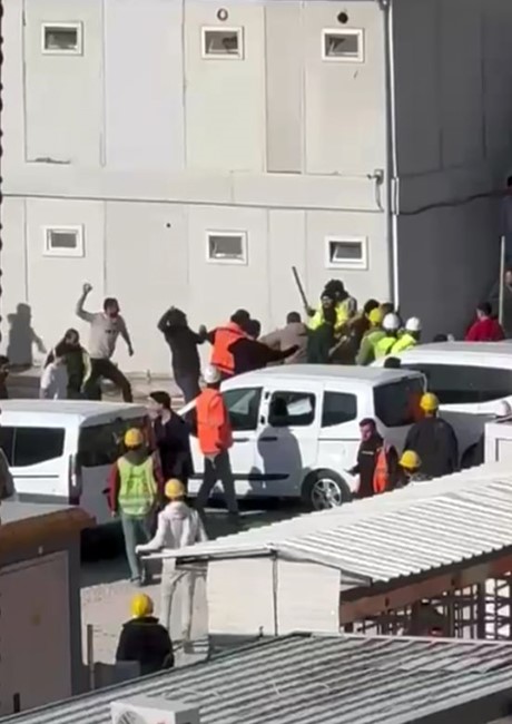 İnşaat Şantiyesinde Taşlı Sopalı Dehşet! AW581059 01 - Marmara Bölge Gazetesi