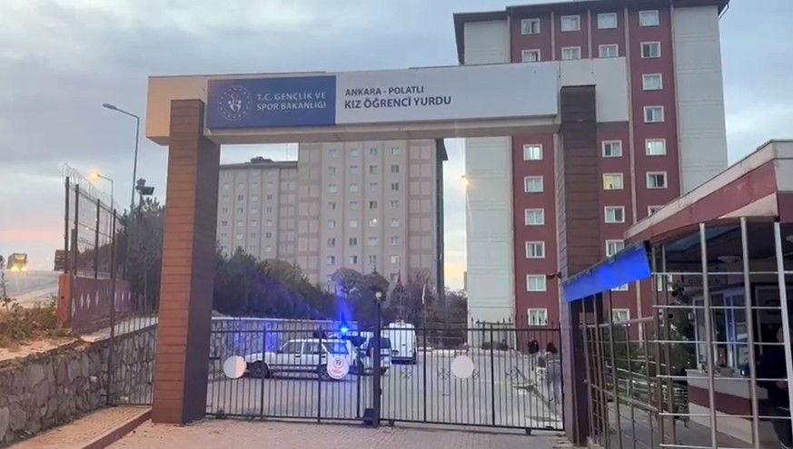 Yurdun 4’üncü Katından Düşen Genç Kız Hayatını Kaybetti AW585104 02 - Marmara Bölge Gazetesi
