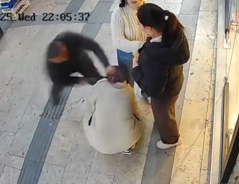 Sokak Ortasında Bıçaklı Saldırı! AW587679 06 - Marmara Bölge Gazetesi