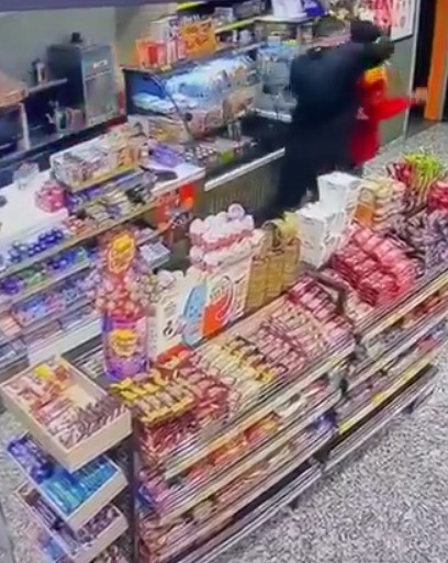 Alkollü Müşteri Kriz Çıkardı Benzinlik Çalışanını Darp Edip Kovaladı AW588467 01 - Marmara Bölge Gazetesi