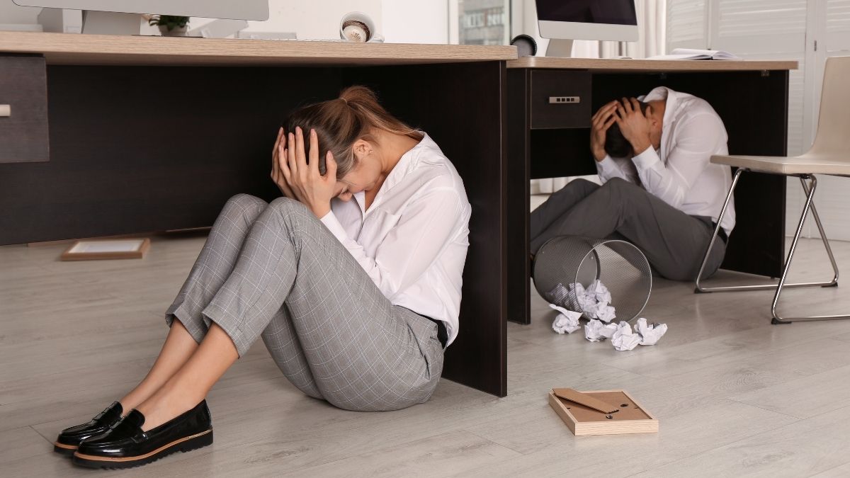 Deprem anında verilen ilk tepkiler hayatta kalma ihtimalini doğrudan belirliyor.