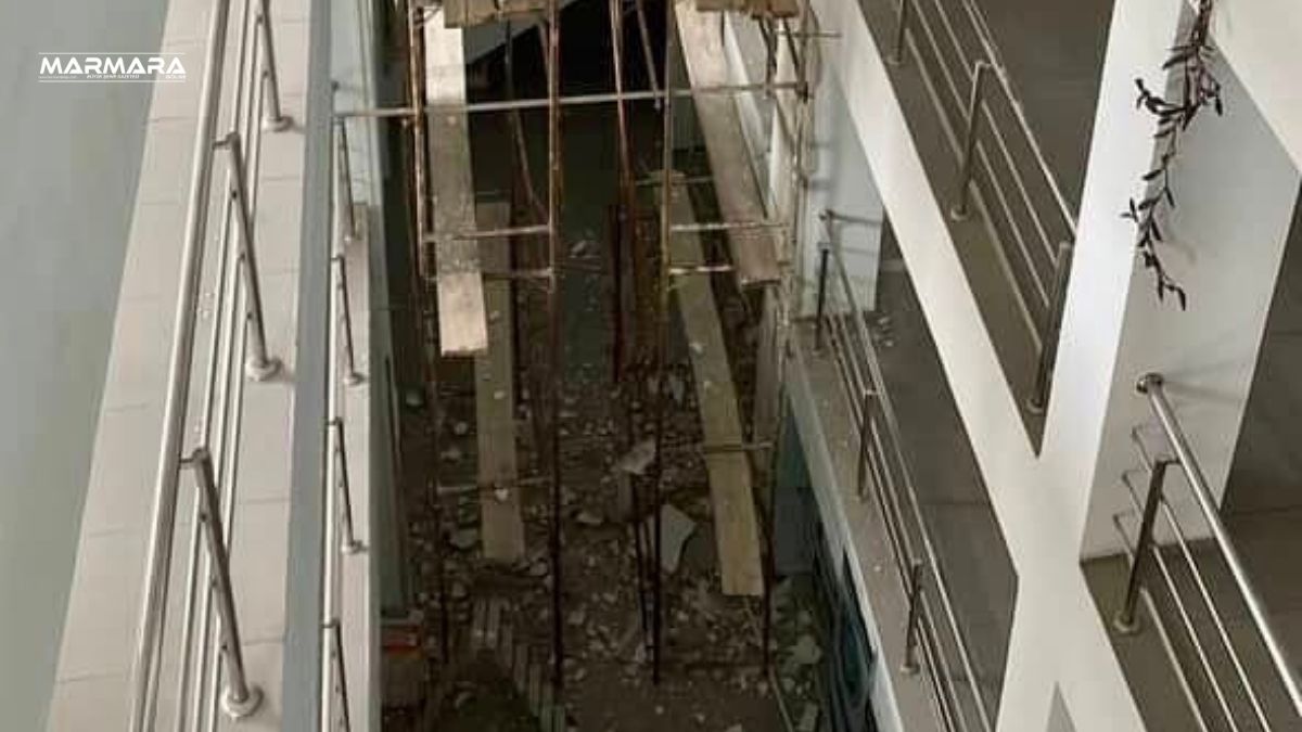 CHP Balıkesir Milletvekili Serkan Sarı, Sındırgı depremi sonrası duvarları çatlayan,