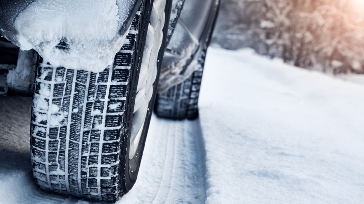 Kış Lastiği Takmama Cezası Ne Kadar? Zorunluluk Başladı mı, Hangi Araçlarda Geçerli? KIS LASTIGI 1 - Marmara Bölge Gazetesi