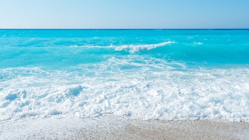 Ege’nin dingin sularında, dalga sesleriyle huzur bulacağınız bir yer arıyorsanız,