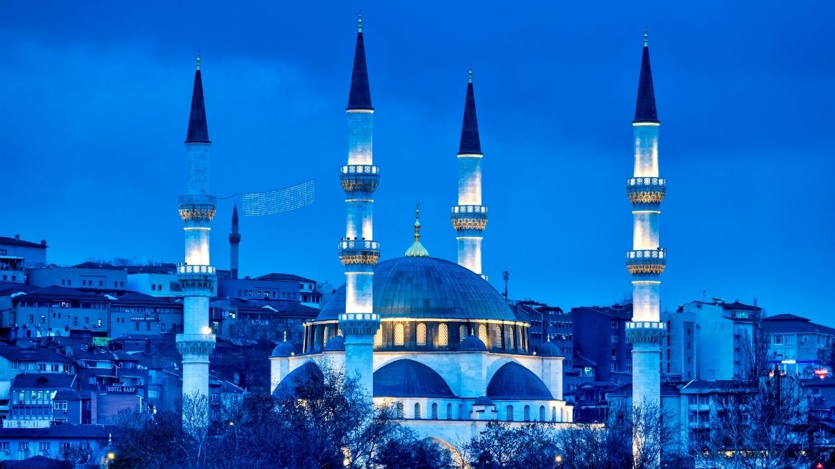 İslam aleminin heyecanla beklediği mübarek üç ayların başlangıcı için geri