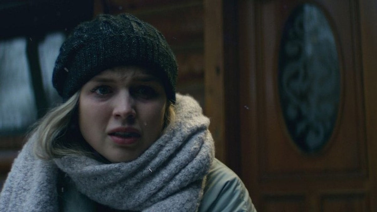 Snow Falls - Marmara Bölge Gazetesi