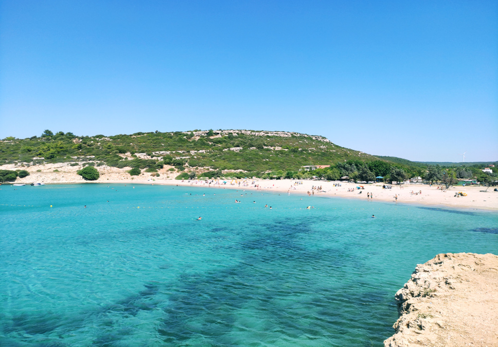 İzmir’in Urla ilçesine bağlı Yağcılar Mahallesi sınırlarında yer alan Altınköy
