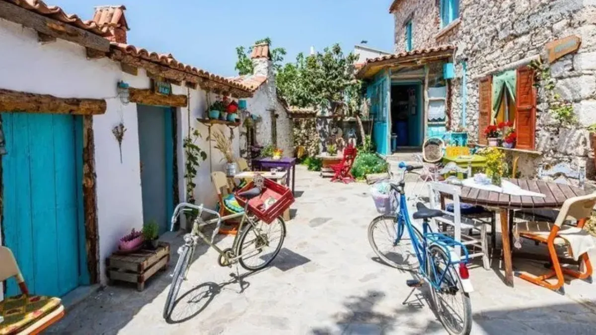 Bademler Koyu Göreni Büyülüyor bademler koyu kapak - Marmara Bölge Gazetesi