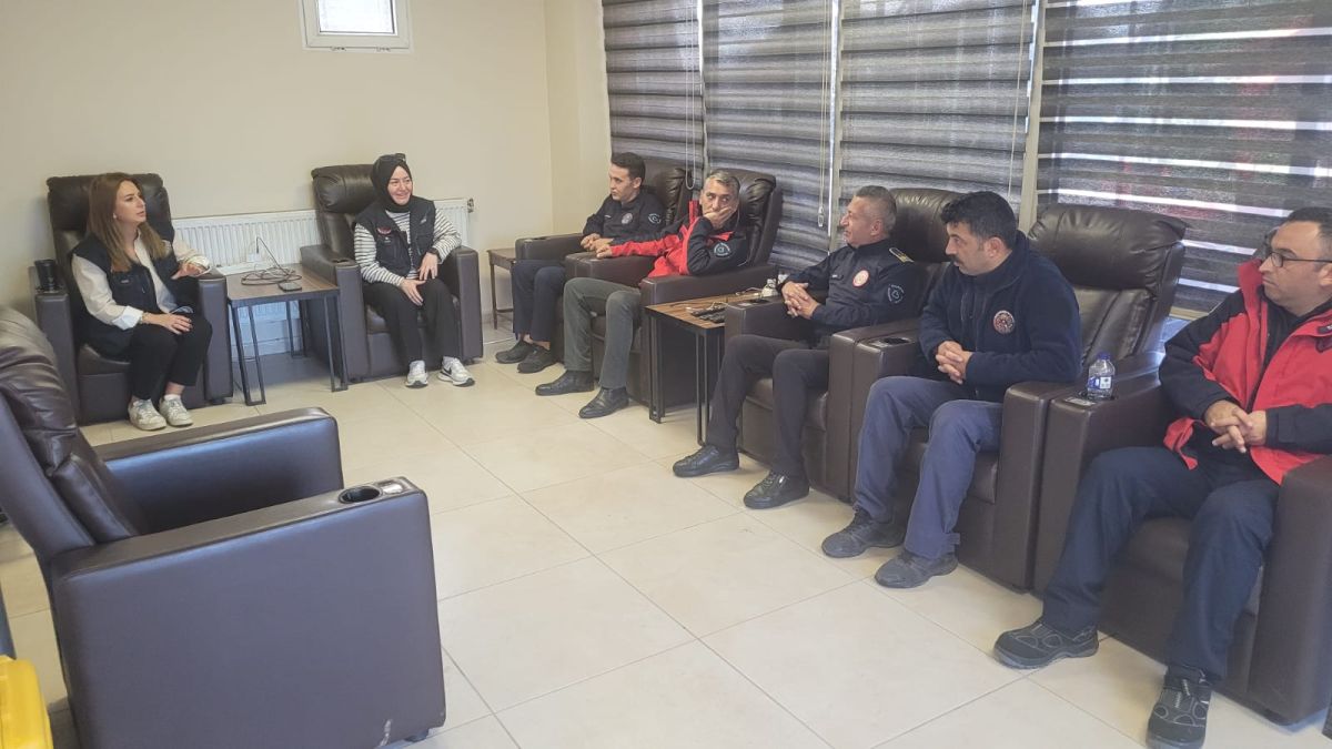 Balıkesir İtfaiyesine Psikolojik Destek! balikesir buyuksehir belediyesinden itfaiyecilere psikolojik destek 2 - Marmara Bölge Gazetesi