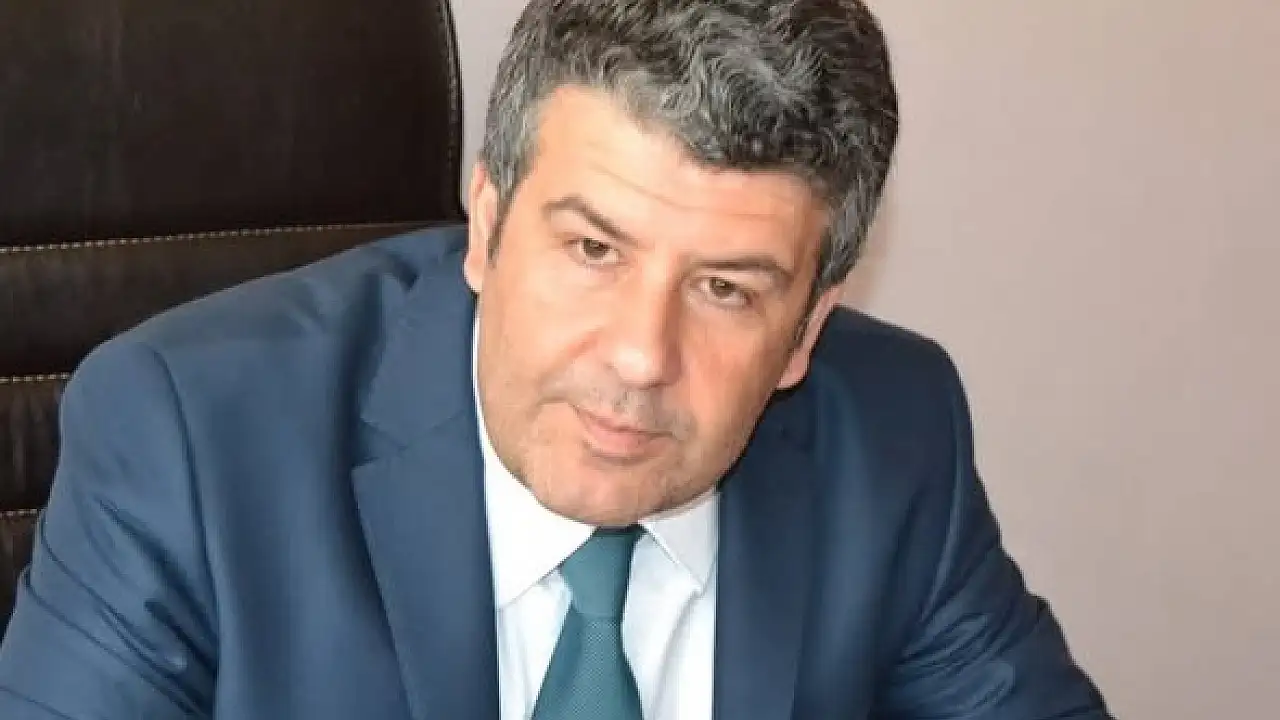 AKBIYIK DEVLETE KAFA TUTUYOR baskan mesut akbiyik kiralik a 1746361334 moUQlV - Marmara Bölge Gazetesi