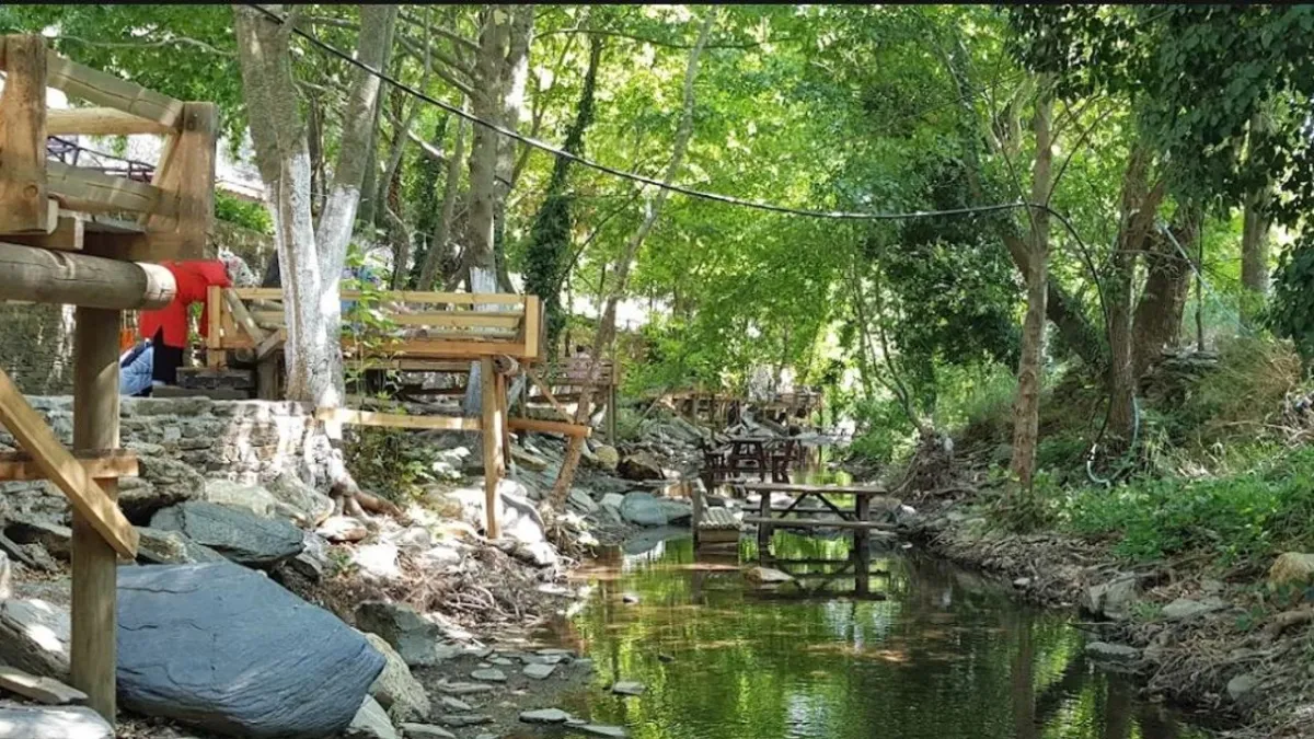 Ege’nin sakin yüzünü keşfetmek isteyenler için İzmir’in doğusunda gizlenen Bayındır,