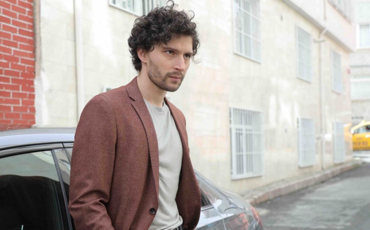 Ahu Yağtu’nun Yeni Aşkı Bora Cengiz! Bora Cengiz Kimdir, Kaç Yaşında? Ünlü oyuncu Ahu Yağtu’nun meslektaşı Bora Cengiz ile yaşadığı yeni