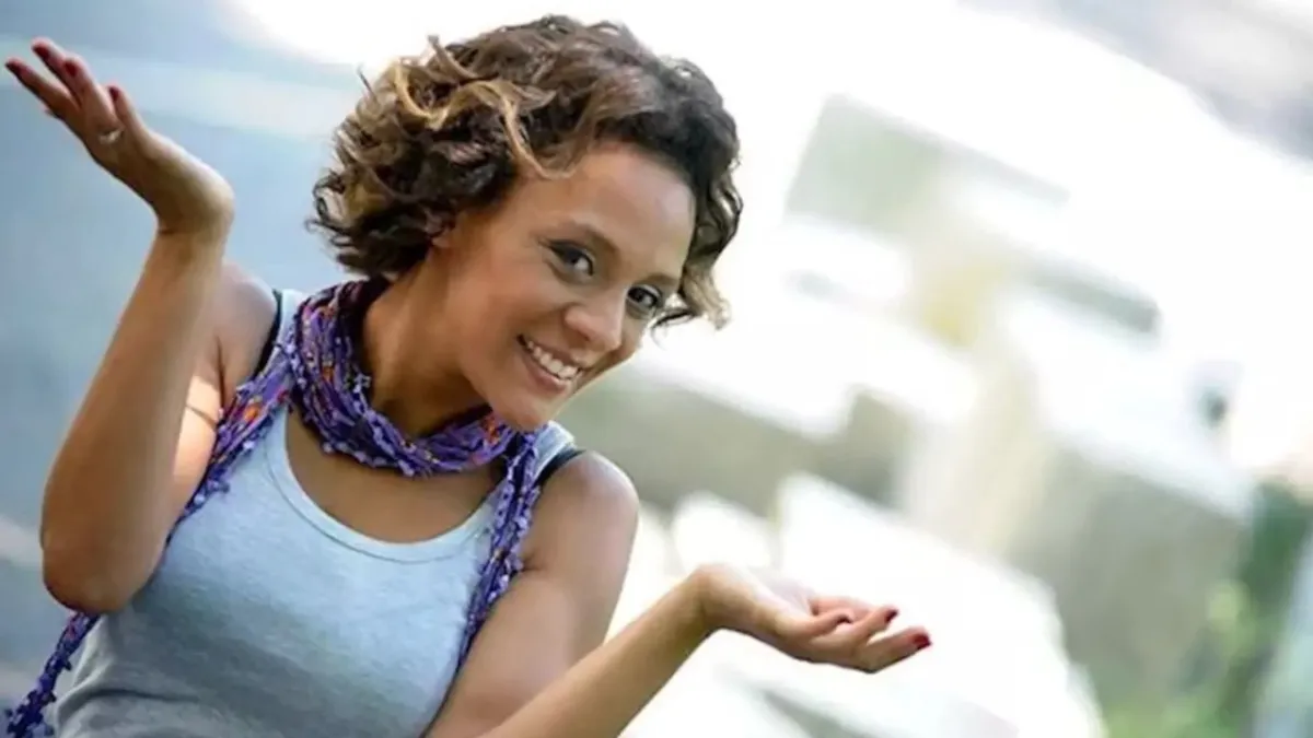 Yıllar Sonra Gelen Sihirli Annem İtirafı! defne joy foster neden oldu 006 - Marmara Bölge Gazetesi