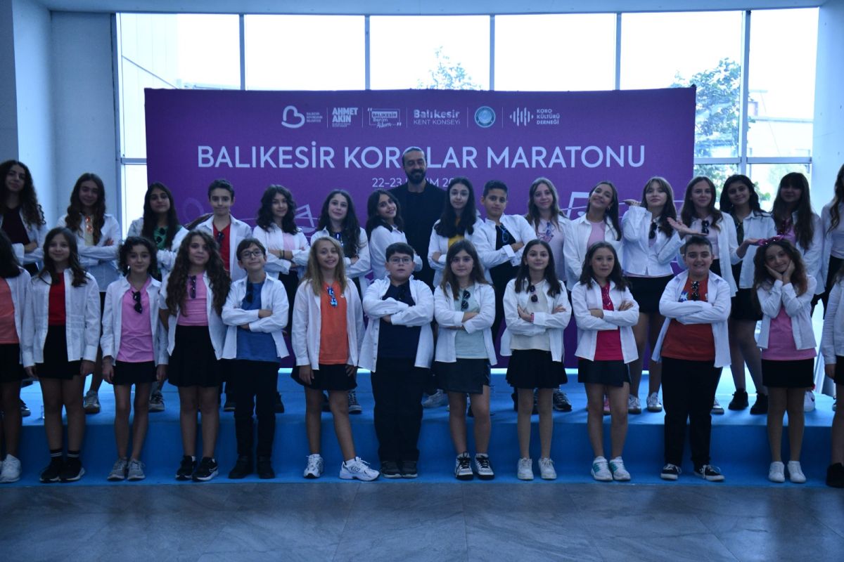 Korolar Maratonu Balıkesir’i Salladı! Unutulmaz Final Ayakta Alkışlandı e0f54c7c 4ac6 4b7b 8f85 71bc461d13fc - Marmara Bölge Gazetesi