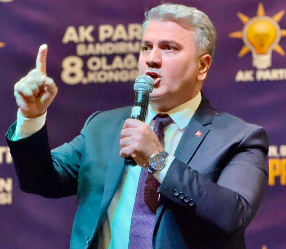 Zağnos Paşa Meydanı’na Dokunanı Yakacağız! eead7bd0 e131 4c00 8873 2d6175fa3058 e1763047323939 - Marmara Bölge Gazetesi