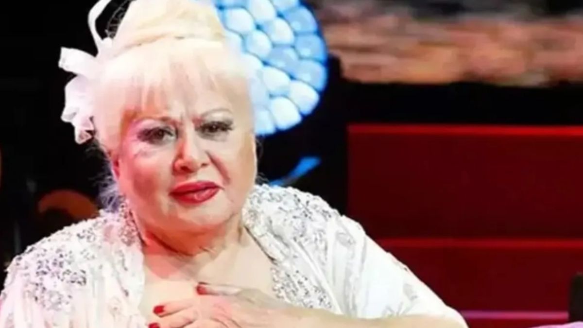 Türk sanat müziğinin efsane ismi Muazzez Abacı, ABD’de tedavi gördüğü