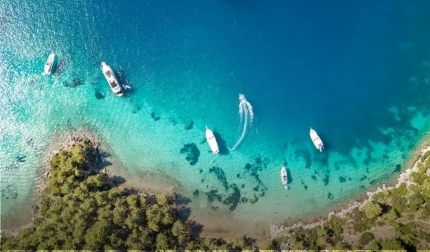 Muğla'nın Marmaris ilçesine bağlı olan ve Ege'nin en huzurlu köşelerinden