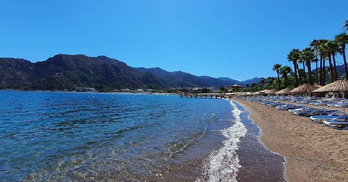 Altın Kumları ve Berrak Deniziyle Marmaris’in En Sakin Koyu icmeler plaji - Marmara Bölge Gazetesi