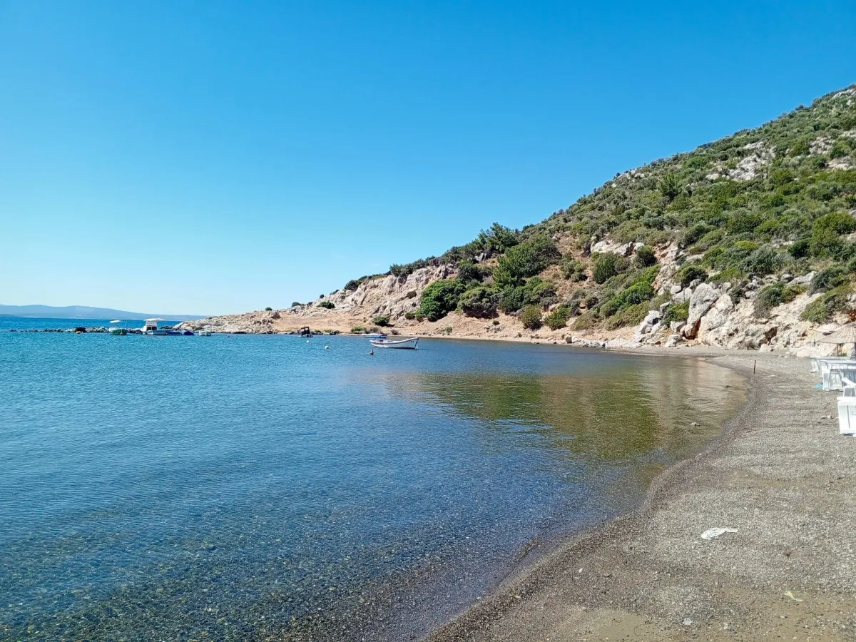 İzmir’in Saklı Koyu Büyülüyor! karareis mercankoy 2 - Marmara Bölge Gazetesi