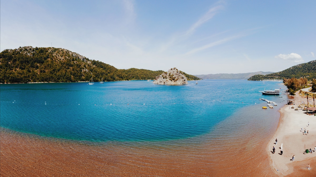 Marmaris Plajı: Şehir Merkezinde Tatilin Mavi Hali kiz kumu plaji marmaris mugla - Marmara Bölge Gazetesi