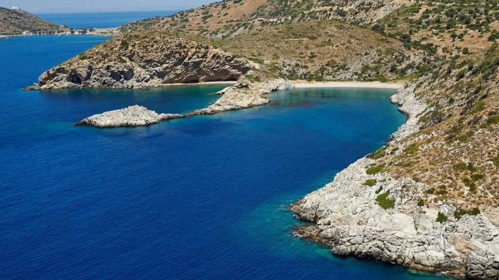 Ege’de Akvaryumdan Farksız Bir Koy! maxresdefault 51.jpg - Marmara Bölge Gazetesi