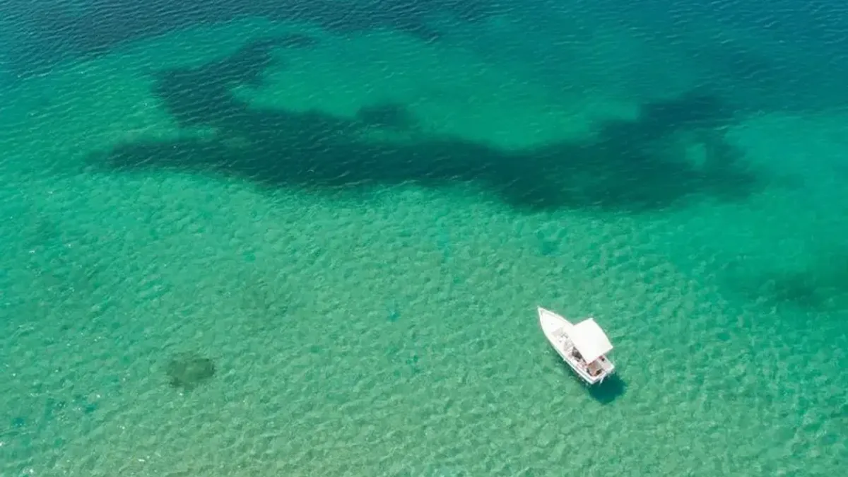 Cam Gibi Suyu ve Tarihiyle Ege’nin En Gizemli Koyu! patrica koyu 3 - Marmara Bölge Gazetesi