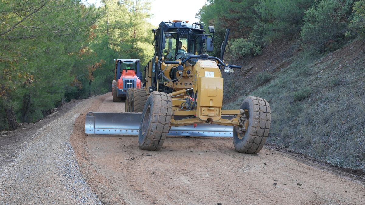 thumbnail buyuksehir kirsal mahalle yollarini asfalta kavusturuyor 8 - Marmara Bölge Gazetesi