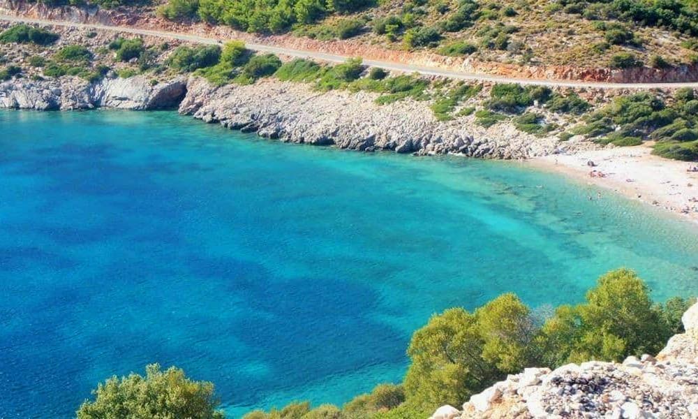 Ovabükü Plajı, Muğla’da kalabalıktan uzak, doğallığını koruyan yapısı ve berrak