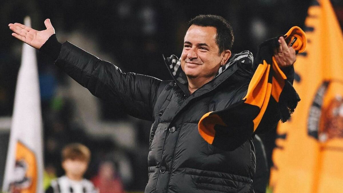 İngiltere Championship ekiplerinden Hull City’nin sahibi Acun Ilıcalı, kulübün mali