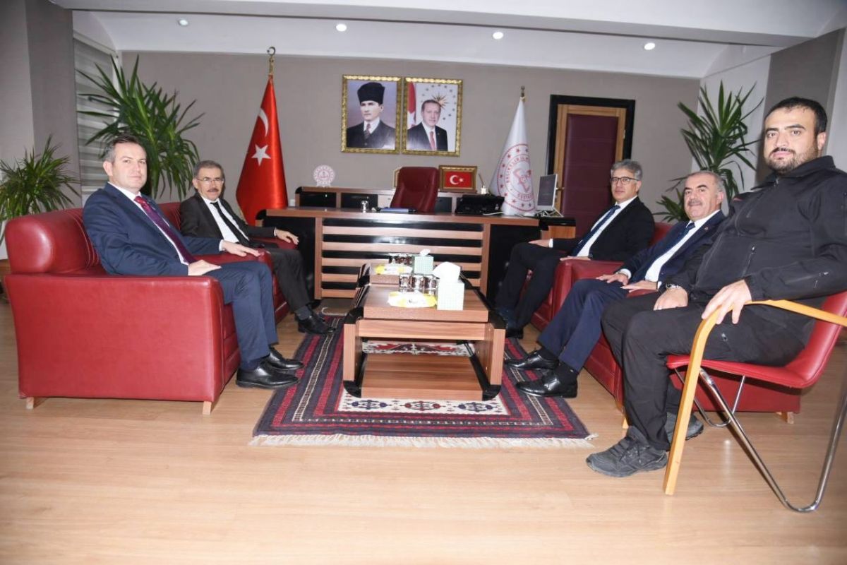 Balıkesir İl Millî Eğitim Müdürü Değişti! 586647160 18049680755677787 4826214160259025984 n - Marmara Bölge Gazetesi