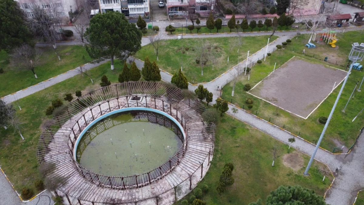 Balıkesir’in Susurluk ilçesinde, Atatürk Parkı’nda kapsamlı yenileme çalışmaları resmen başladı.
